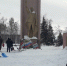 Волонтёрский отряд Советской школы провёл акцию по очистке территории памятника - Комитет по образованию