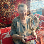 В Советском районе продолжают вручать памятную медаль первоцелинникам